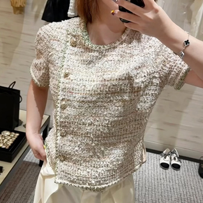chanel pointed collar dual patch pocket cropped cotton button down shirt